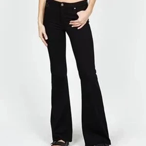 NEUW Kick Flare Pant - 26/32. Bra skick. Slutsålda.