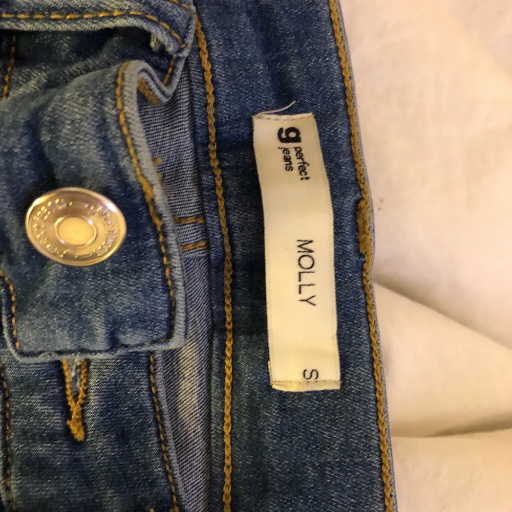 Säljer dessa då jag aldrig använd dem, somsagt så är dessa i TALL modellen.. Jeans & Byxor.