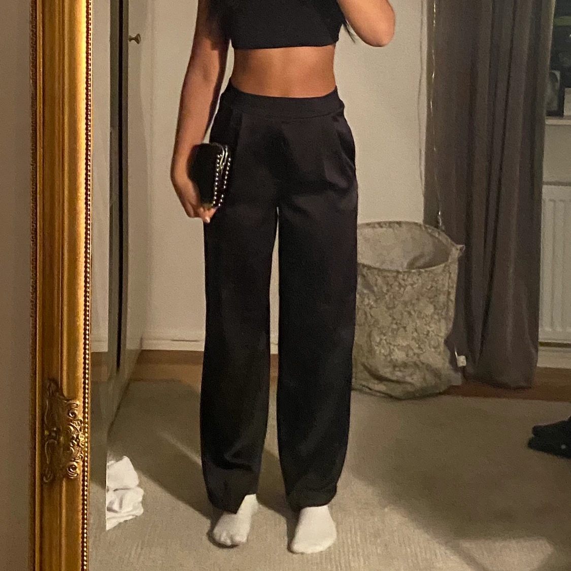 Kostymbyxor i siden från Zara