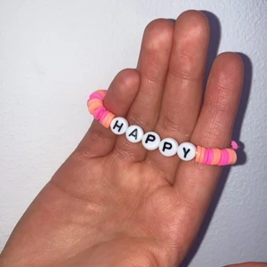 Happy  - Den är orange och rosa