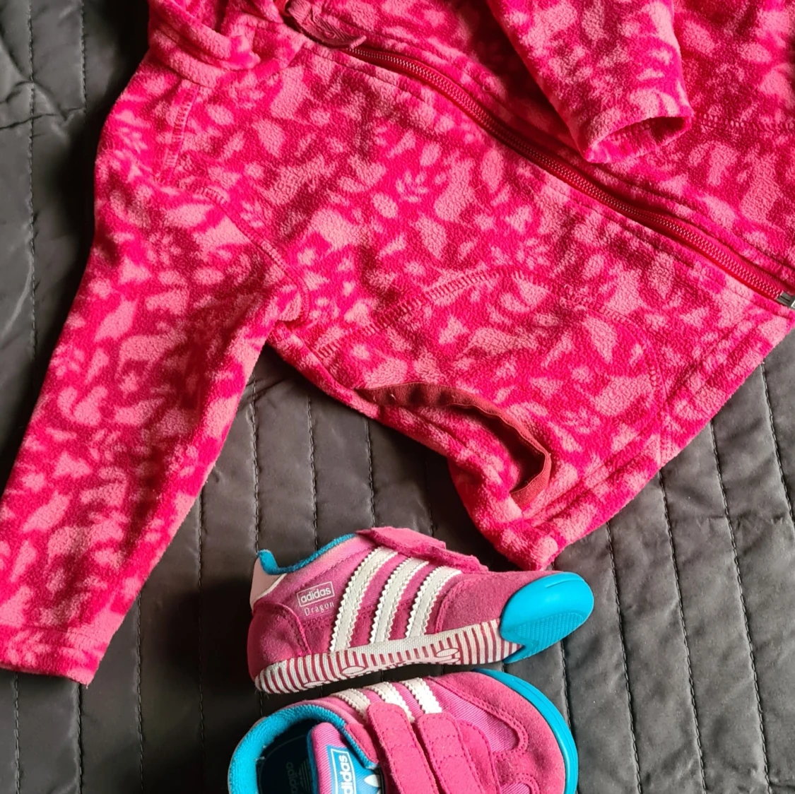 AdidasBaby mjukaSkor Stl.20 & Fleecejack - 90