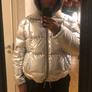 DIESEL jacka - Knappt använd, nyskick.