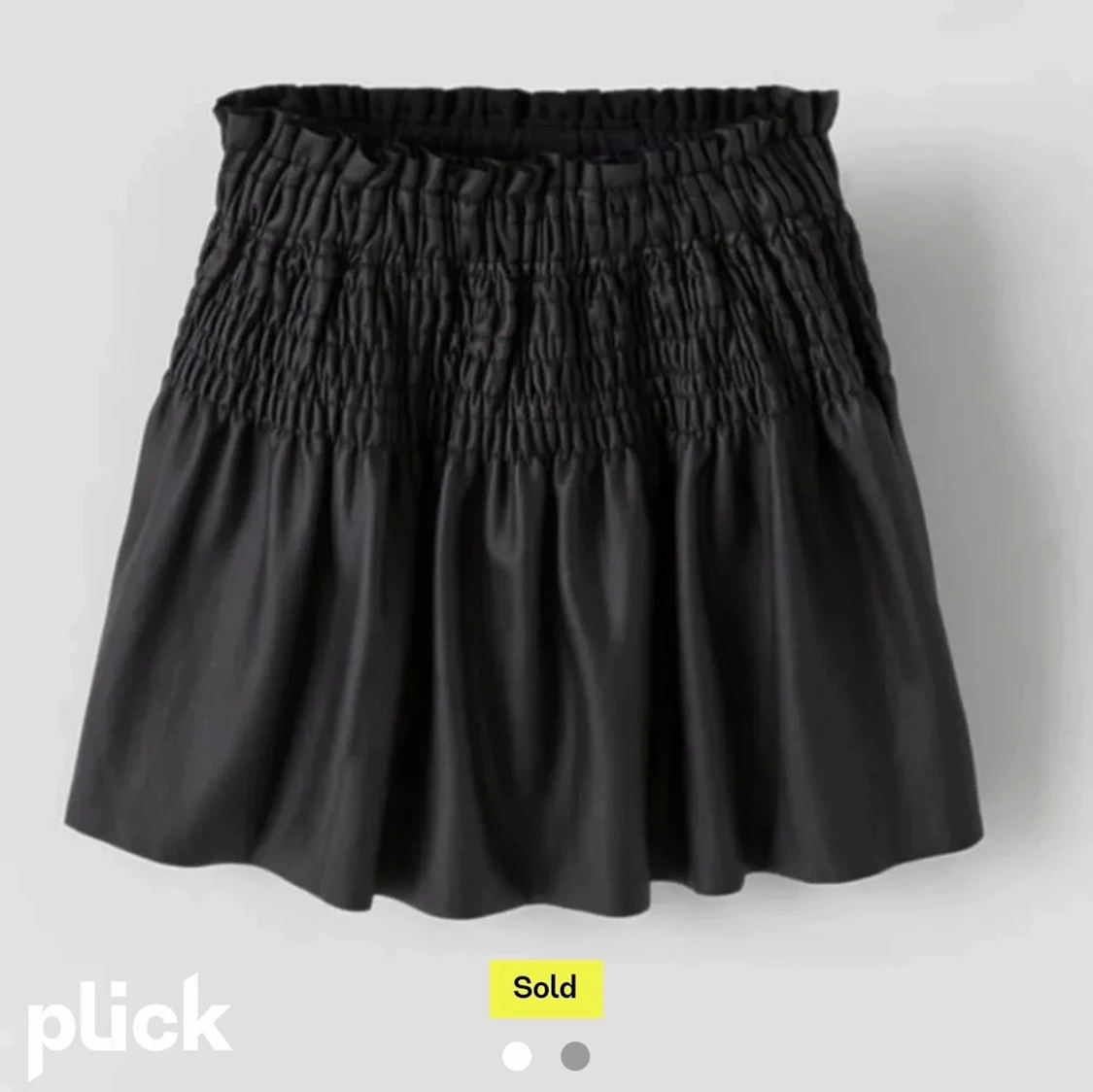 Skinnimiterad kjol från zara