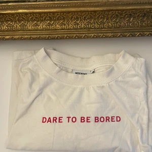 T-shirt  - Stor tröja med super vida armar och passform