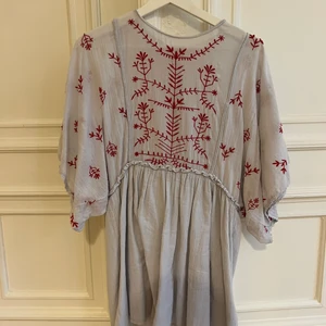 Dress Zara open back - Open back dress Zara. Size S