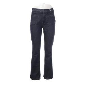 Midrise jeans från sellpy. Midjemått 68 cm