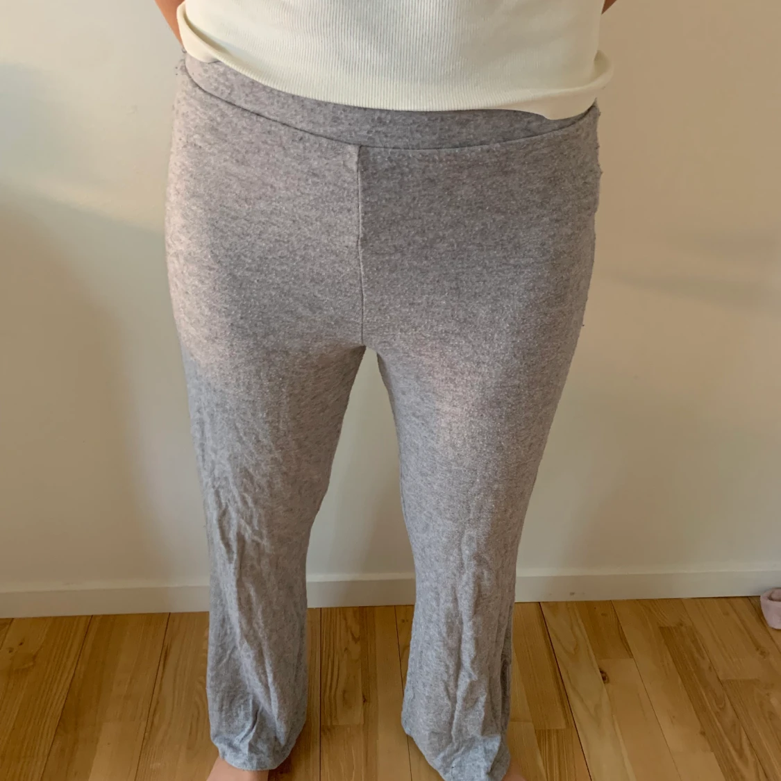 Gråa mjukisbyxor - 90