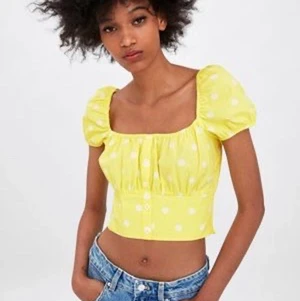 Zara topp - Helt oanvänd topp från zara. Storlek S