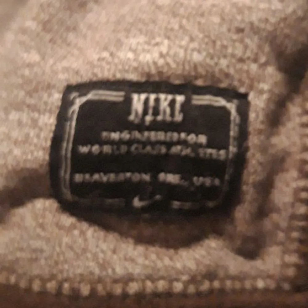Nike tröja kommer inte till användning. Tröjor & Koftor.