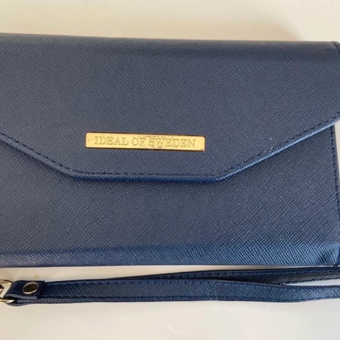 Ideal of Sweden IPhone XR blå och grå båda för 100kr - 91