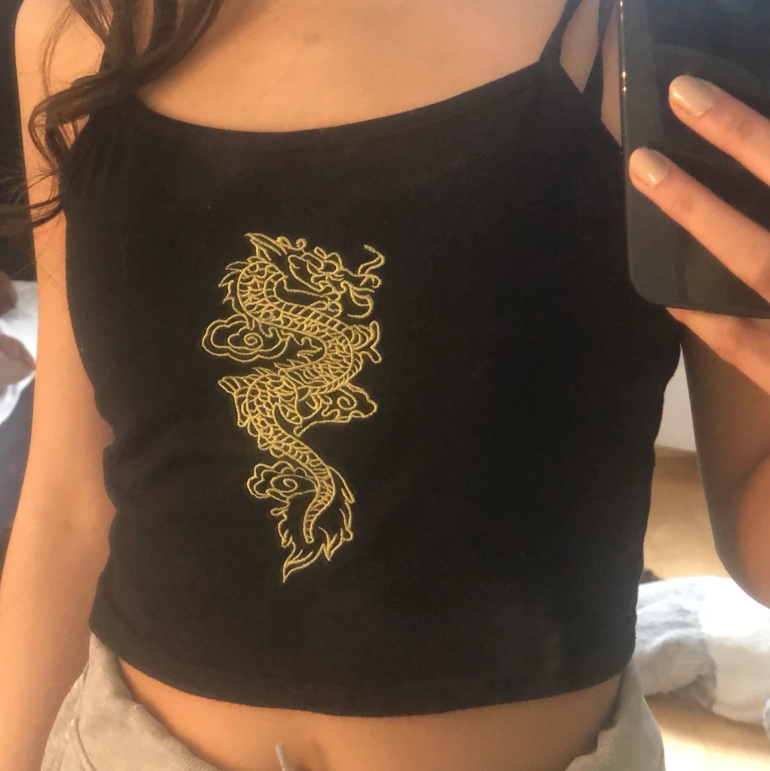 Svart linne med tryck