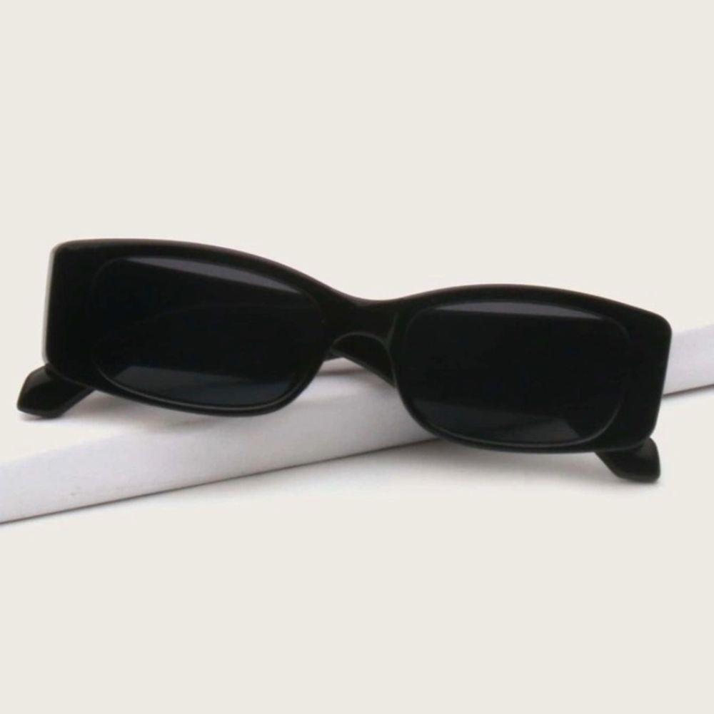 Solglasögon - Accessoarer | Plick Second Hand