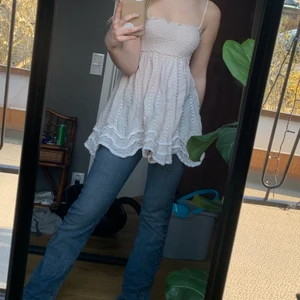 Topp - Super fin somrig topp som jag älskar så mycket och har varit osäker på att sälja, Köparen står för frakten 💕💕