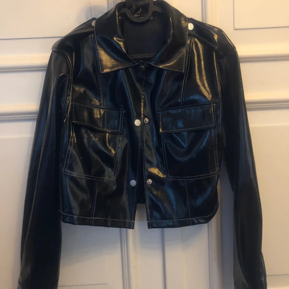 Svart lackjacka  - 91