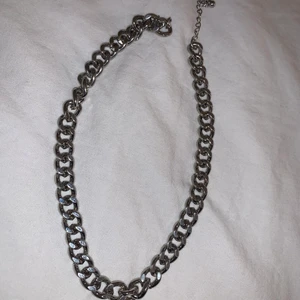 Silver kedja  - Jätte fin silver kedja i bra skick 😝