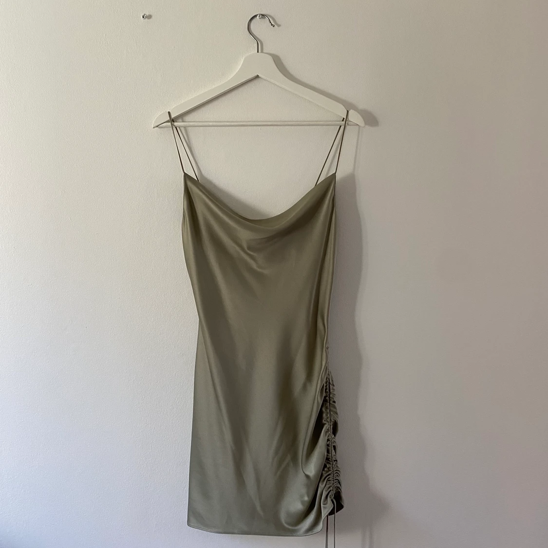 LJUSGRÖN silkesklänning - 91