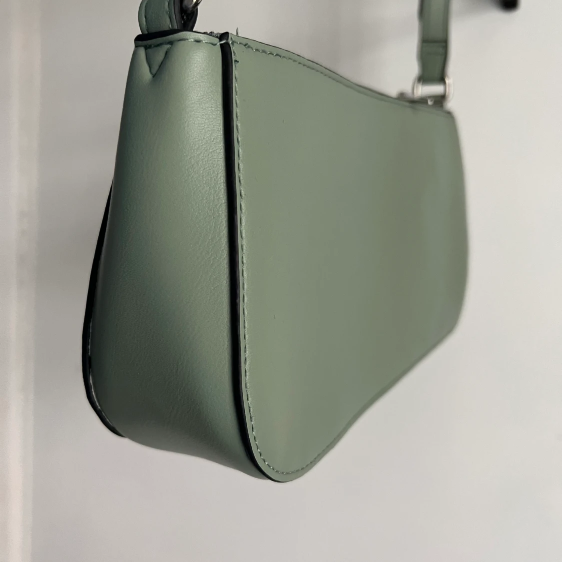 Grön väska  - 91