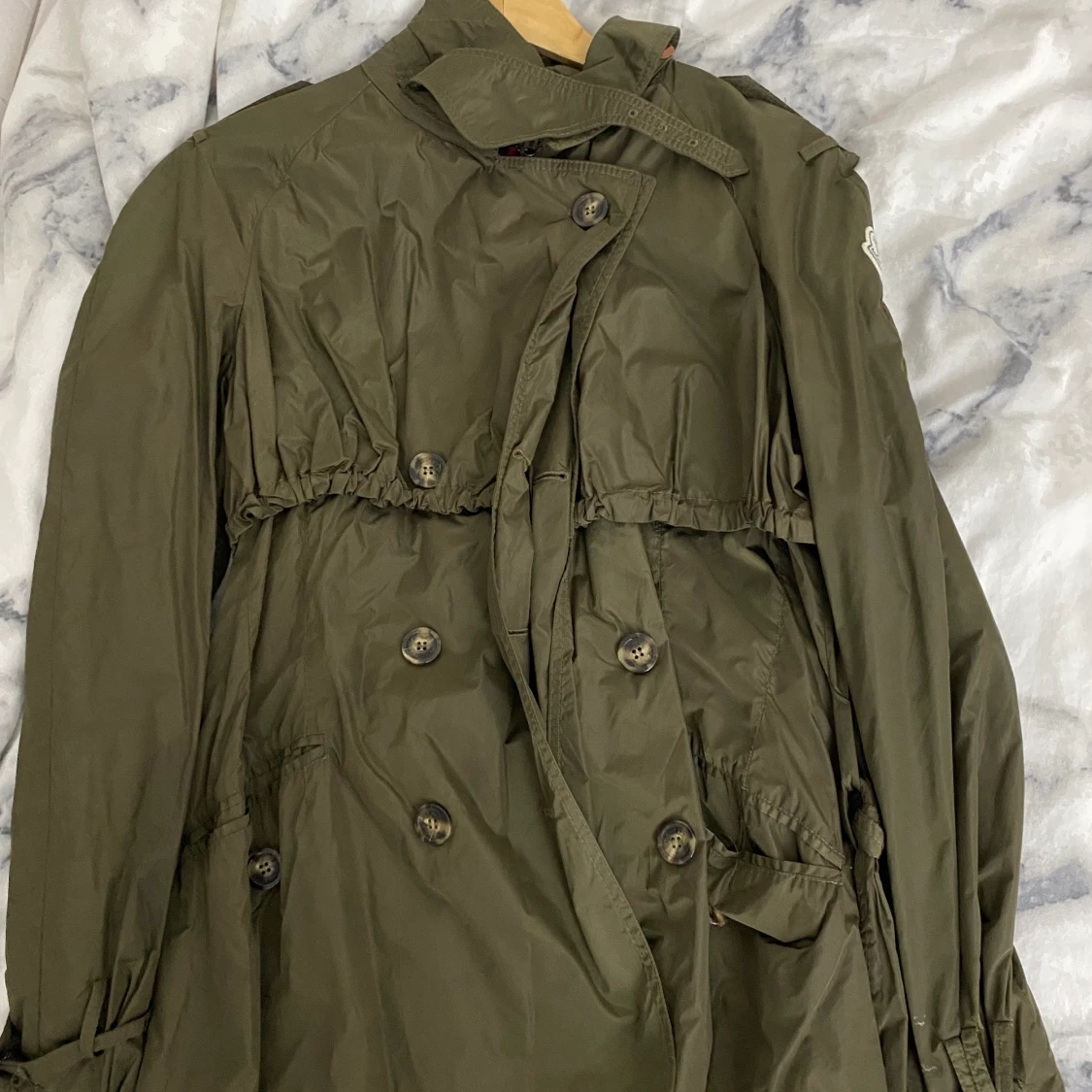 Säljer äkta moncler vindjacka  - 90