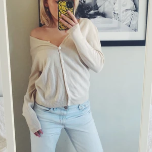 Kofta  - Min otroligt söta kashmirkofta så otroligt mjuk det är helt sjukt, str M 