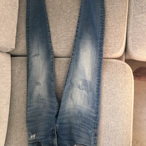 Odd molly - Odd Molly jeans i storlek 25,passar mig som har storlek xs/s! Stretch, väldigt fint skick på jeansen! 