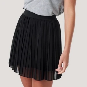 Kjol från Nakd - Super gullig kjol från nakd! Perfekt nu inför sommaren 🙌🏼 Inga defekter alls 