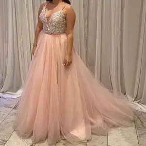 En vacker rosa balklänning / festklänning som är en riktig komplimanggivare