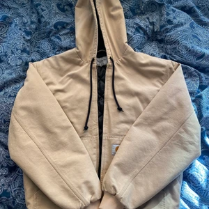 Carhartt Jacka M - Helt ny, endast använd några gånger.