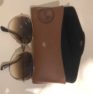 Ray-ban pilotglasögon - Solglasögon i pilotform från ray-ban 