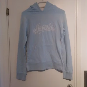 Luvtröja - Luvtröja