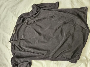 Zara blus  - Svart Zara blus i bra skick.. sparsamt använt 