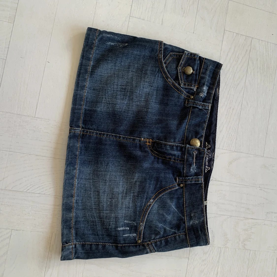 Tvärsnygg lågmidjad jeanskjol🍃 - 91