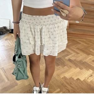 Zara kjol - Säljer denna så fina zara kjol❤️