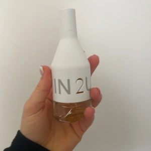 Calvin Klein parfym - Helt ny använd Max 2 gånger, använder ej längre . Kan gå ner i pris vid snabb affär:)