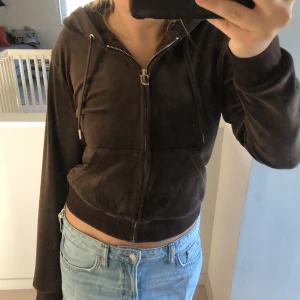 Juicy Couture kofta - Jättefina brun juicy couture kofta💗