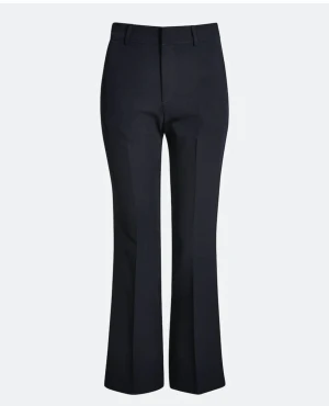 Kostymbyxor  - Säljer bikboks kostymbyxor i storlek 40, säljer för att dom är för stora i midjan, nypris 500 byxorna är i ett väldigt bra skick och endast använd ett fåtal gånger, modellen heter Vilma 