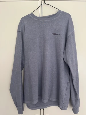 Gramicci longsleeve - Longsleeve från Gramicci. Endast använd 1-2 gånger. 