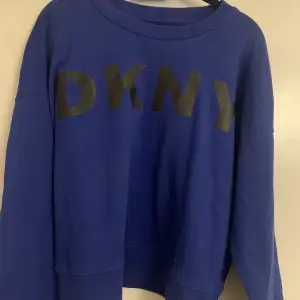 Kornblå DKNY