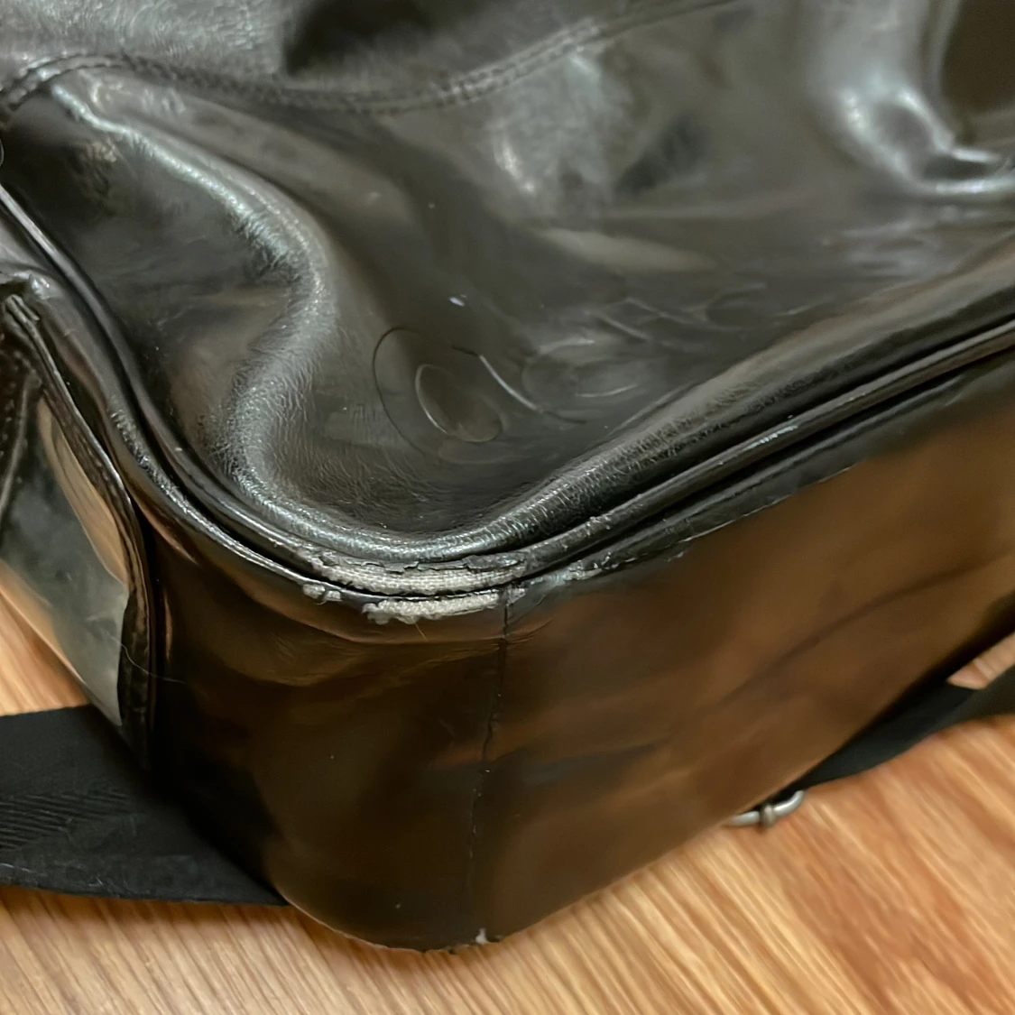 Svart adidas axelremsväska - 91