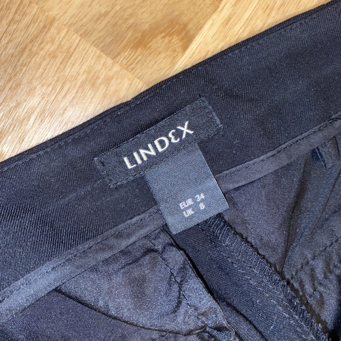 Kostymbyxor från Lindex - 91