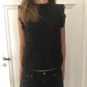 Spets topp - Jätte fin spetstopp😍😍OBS INTE FRI FRAKT