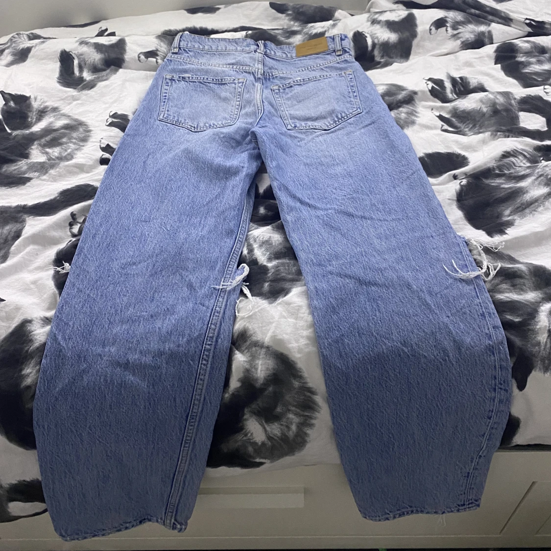 Ripped jeans - 90