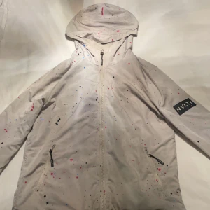 Nvlty jacka - Nylty jacka storlek M