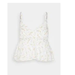 Topp - Helt ny topp från hollister. Hör av er för bättre bilder osv 