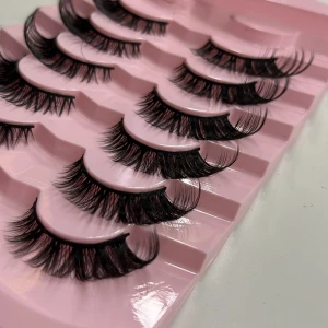 lashes - fransar från shein, använt en utav dom endast men de va inget för mig 🩷