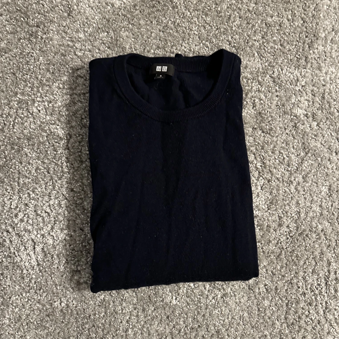 Uniqlo sweatshirt 
