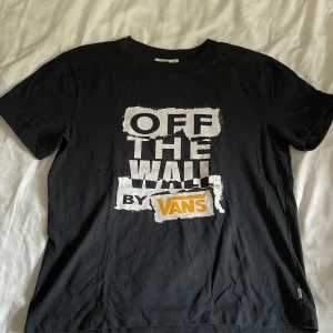 T-shirt Vans - T-shirt från Vans i stl M.