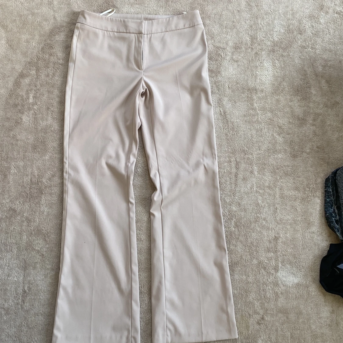 Lågmidjade kostymbyxor