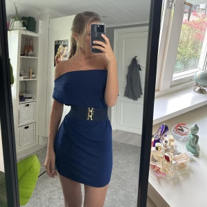 Topp - Säljer denna topp/ klänning. Funkar att ha som båda.💗