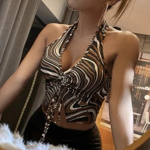 Topp  - Aldrig använd men den passar inte mig! 