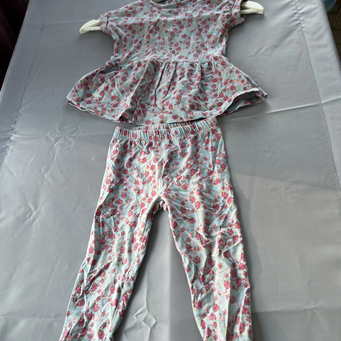 Barn kläder sett - 90